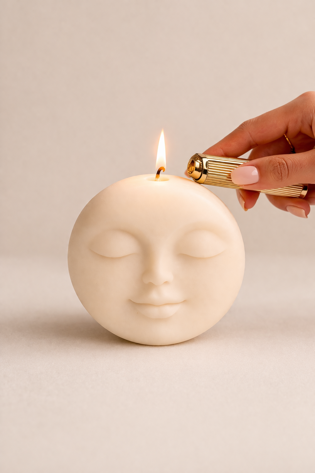 PRETTY MOON CANDLE